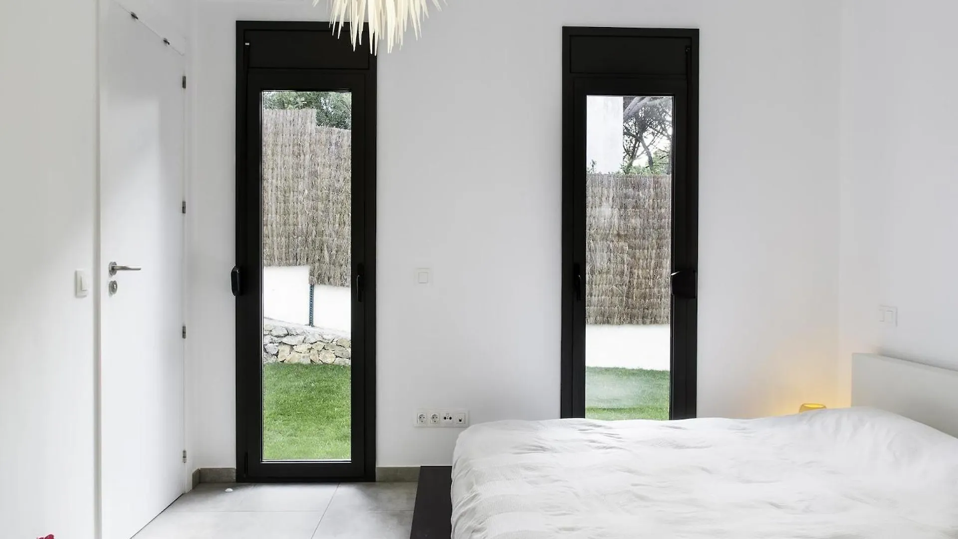 Beautiful Villa Near Cala Montgo Beach L' Escala