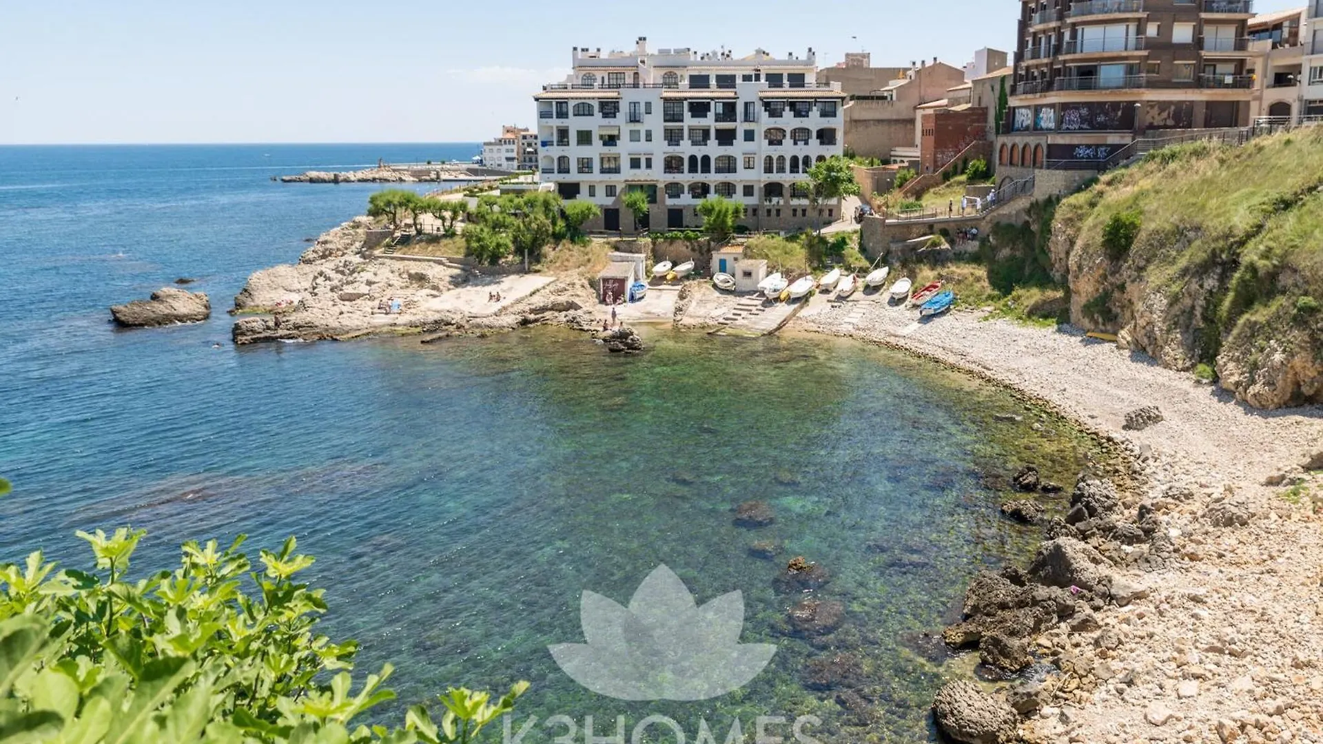 Beautiful Villa Near Cala Montgo Beach L' Escala